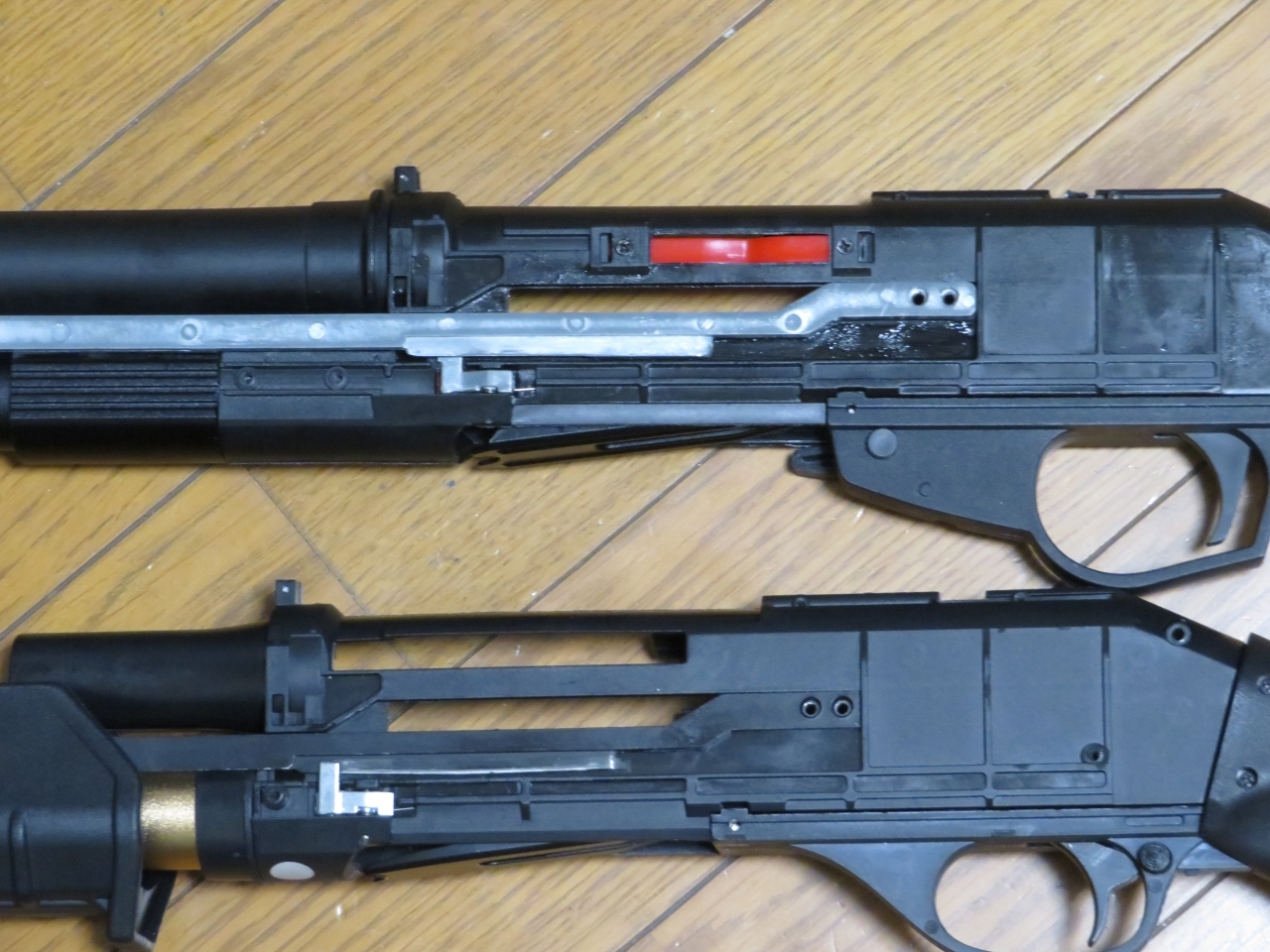 排莢式SPAS-12と同M870の内部を比較 - 新兵＠さんの日記 | サバゲーる
