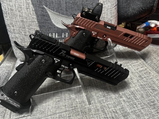 ジョン・ウィックの銃 PIT VIPER レビュー - 赤ペンギンさんの