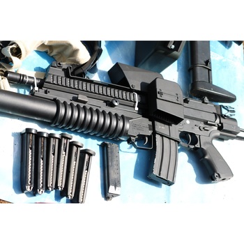 S&T AR-57（P90用ボックスマガジン装備）