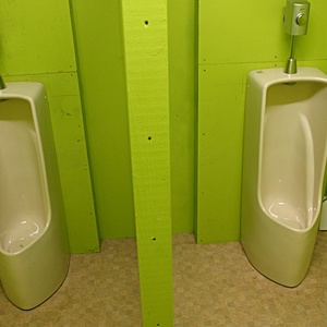 男性トイレ２.jpg